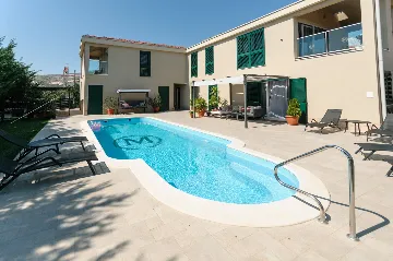 Spacious Family Villa with Heated Pool in Trogir