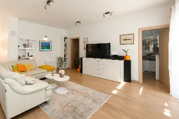 Spacious Family Villa with Heated Pool in Trogir