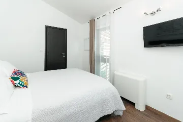 Spacious Family Villa with Heated Pool in Trogir