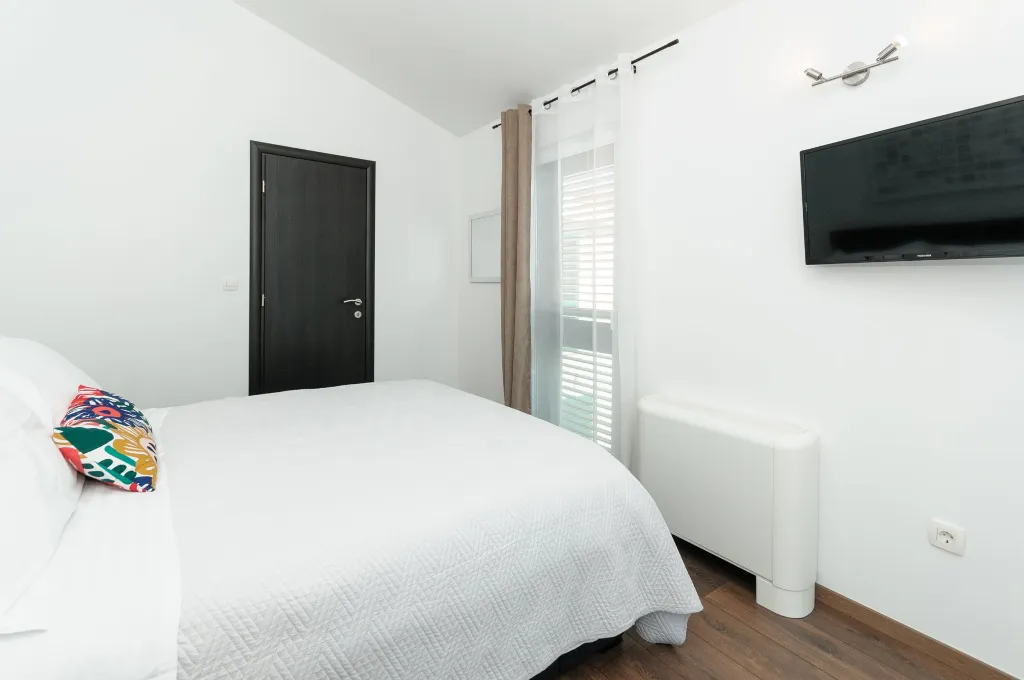 Spacious Family Villa with Heated Pool in Trogir