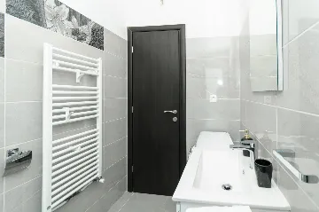 Spacious Family Villa with Heated Pool in Trogir