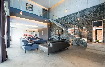 Contemporary Villa with Pool in Ližnjan