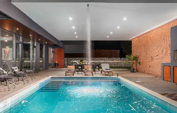 Contemporary Villa with Pool in Ližnjan