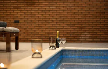 Contemporary Villa with Pool in Ližnjan