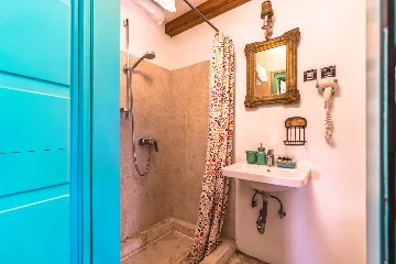 Spacious Country Villa with Pool in Motovun