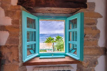 Spacious Country Villa with Pool in Motovun