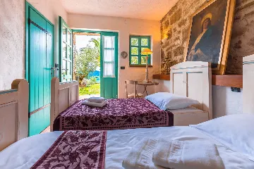 Spacious Country Villa with Pool in Motovun