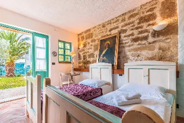 Spacious Country Villa with Pool in Motovun