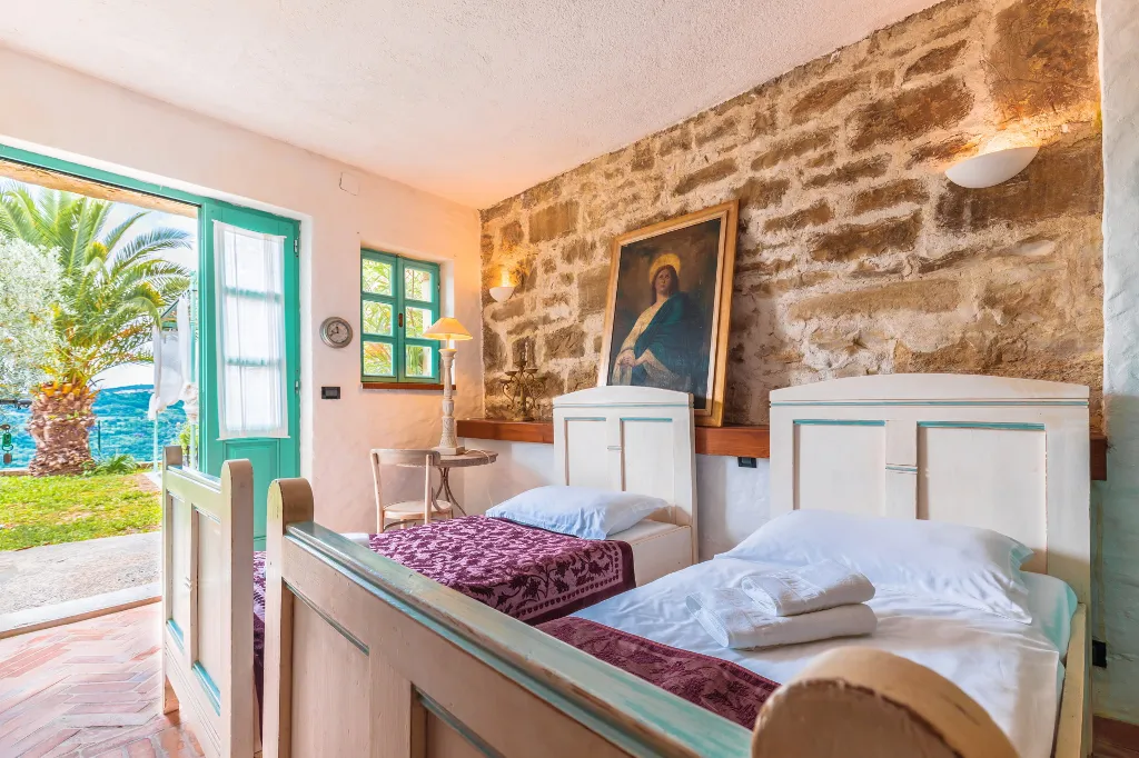 Spacious Country Villa with Pool in Motovun