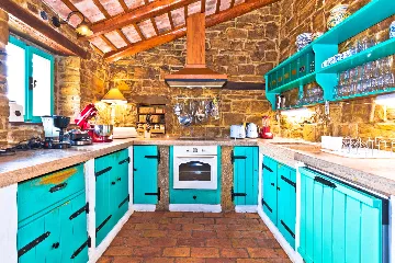 Spacious Country Villa with Pool in Motovun