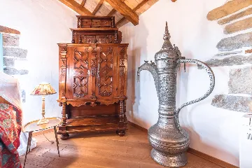 Spacious Country Villa with Pool in Motovun