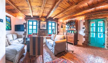 Spacious Country Villa with Pool in Motovun