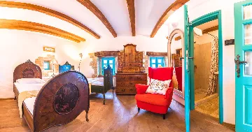 Spacious Country Villa with Pool in Motovun