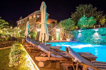 Spacious Country Villa with Pool in Motovun