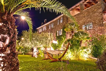 Spacious Country Villa with Pool in Motovun