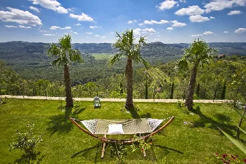 Spacious Country Villa with Pool in Motovun