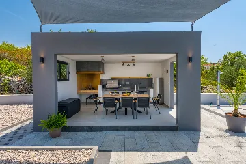 Contemporary 4-Bedroom Villa with Pool in Cavtat