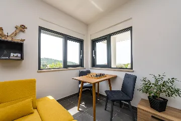 Contemporary 4-Bedroom Villa with Pool in Cavtat