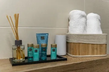 Spacious Family Villa with Pool in Mlini