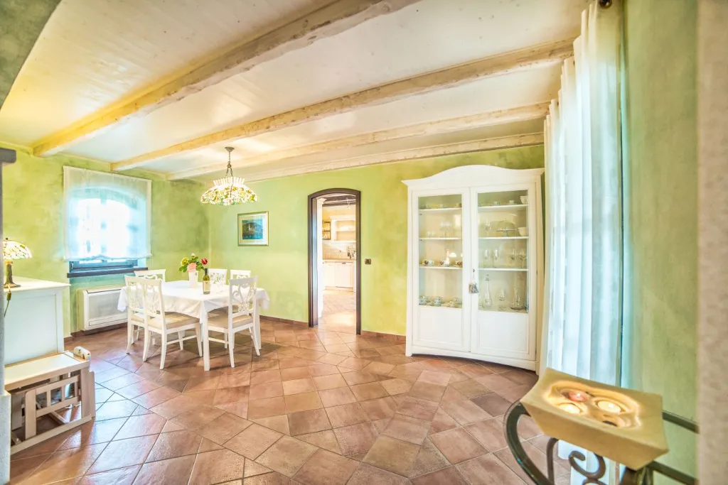 Spacious Family Villa with Pool in Višnjan