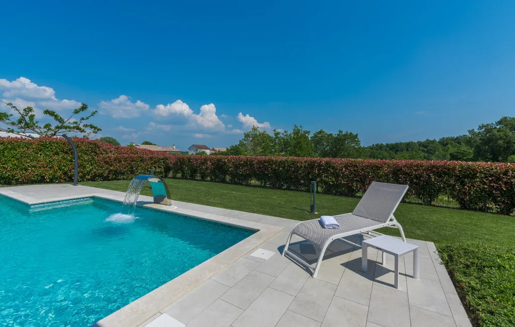 Modern Villa Retreat with Pool in Pazin