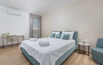 Modern Villa Retreat with Pool in Pazin