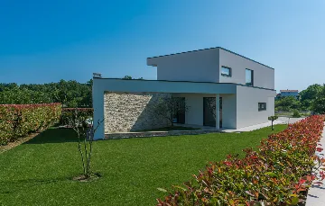 Modern Villa Retreat with Pool in Pazin