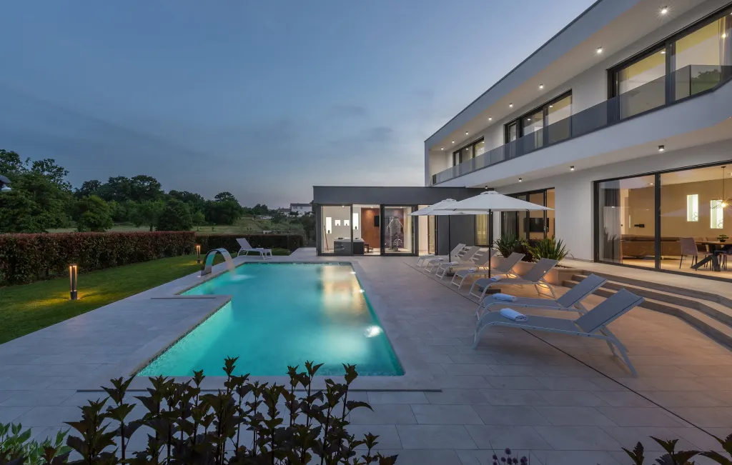 Modern Villa Retreat with Pool in Pazin