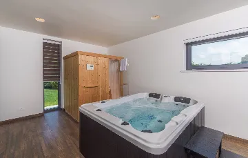 Modern Poolside Villa in Pazin with Jacuzzi & Sauna