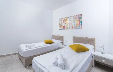 Modern Poolside Villa in Pazin with Jacuzzi & Sauna