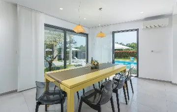 Modern Poolside Villa in Pazin with Jacuzzi & Sauna