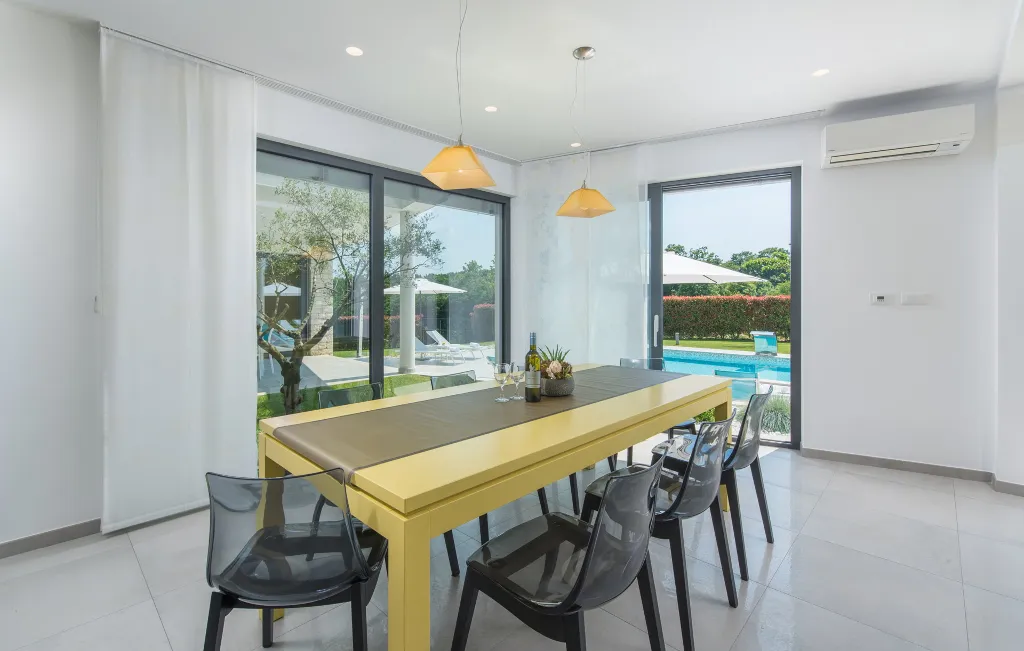 Modern Poolside Villa in Pazin with Jacuzzi & Sauna