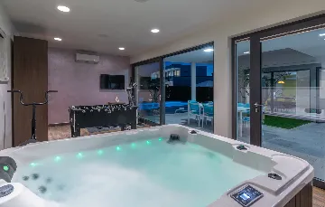 Modern Poolside Villa in Pazin with Jacuzzi & Sauna