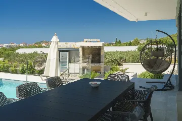 Modern 4-Bedroom Villa with Pool in Vodice