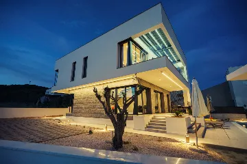 Modern 4-Bedroom Villa with Pool in Vodice