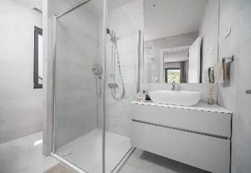 Modern 4-Bedroom Villa with Pool in Vodice