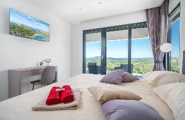 Modern 4-Bedroom Villa with Pool in Vodice