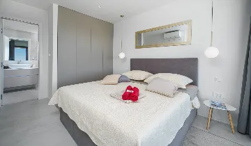 Modern 4-Bedroom Villa with Pool in Vodice