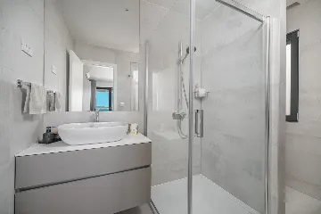 Modern 4-Bedroom Villa with Pool in Vodice