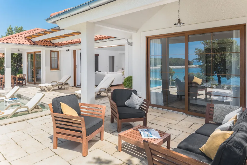 Contemporary Beachfront Villa with Pool in Bale