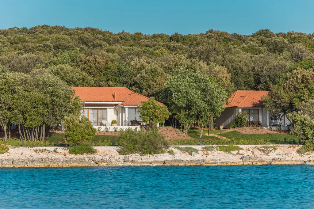 Contemporary Beachfront Villa with Pool in Bale