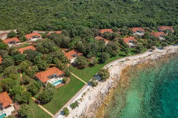 Contemporary Beachfront Villa with Pool in Bale