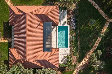 Seaside Family Villa with Heated Pool, Bale