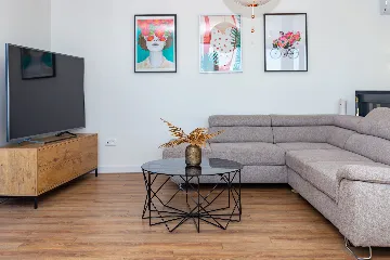 Private Villa Retreat with Pool in Kaštel Lukšić