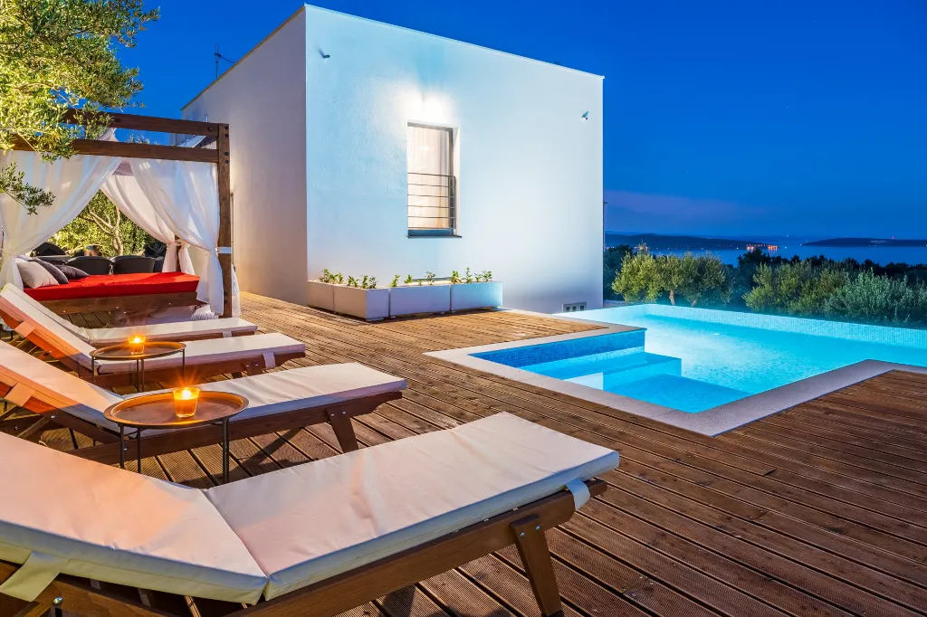 Private Villa Retreat with Pool in Kaštel Lukšić