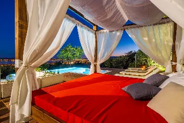 Private Villa Retreat with Pool in Kaštel Lukšić