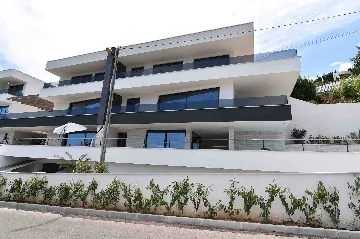 Modern Villa with Heated Pool in Opatija