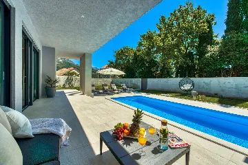 Modern Villa with Pool in Mlini