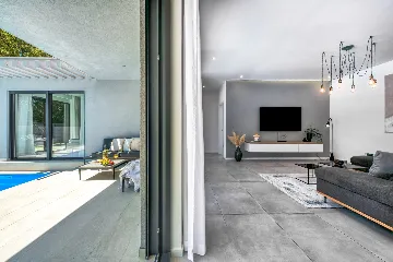 Modern Villa with Pool in Mlini