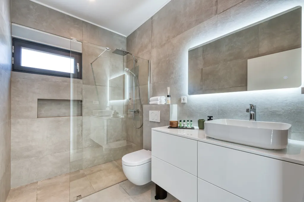 Modern Villa with Pool in Mlini